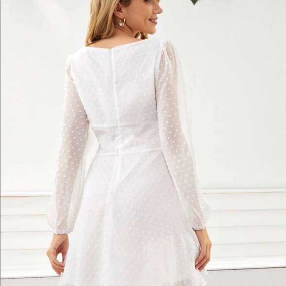 White beautiful dress - Picture 2 of 2